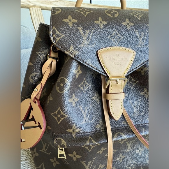 Louis Vuitton Monogram Montsouris Backpack - Picture 3 of 7